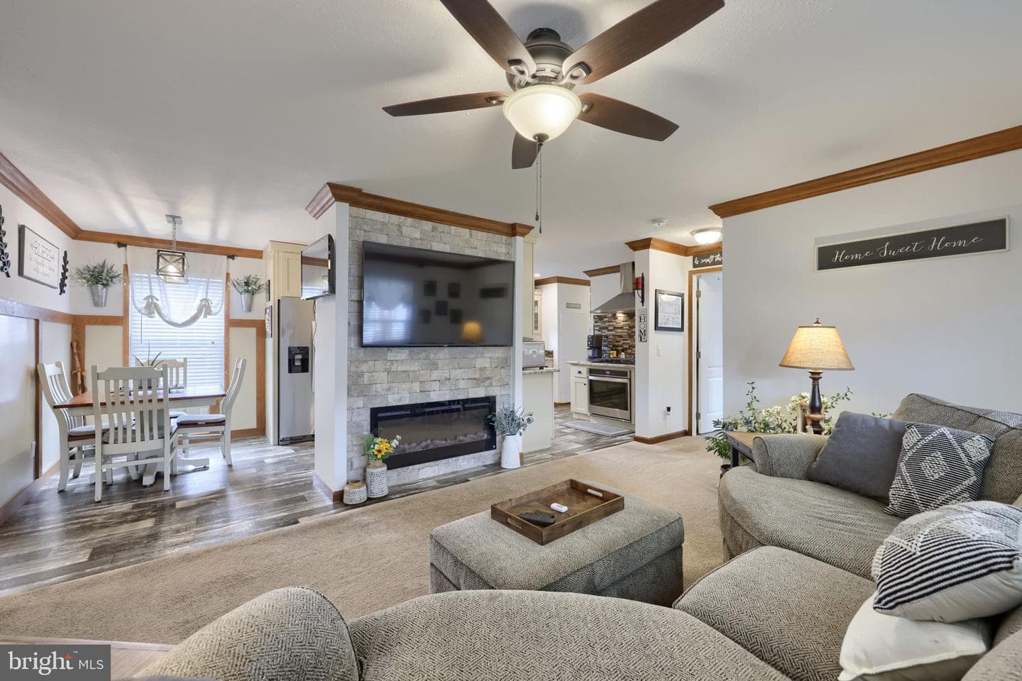 1003 Elm Street photo 4