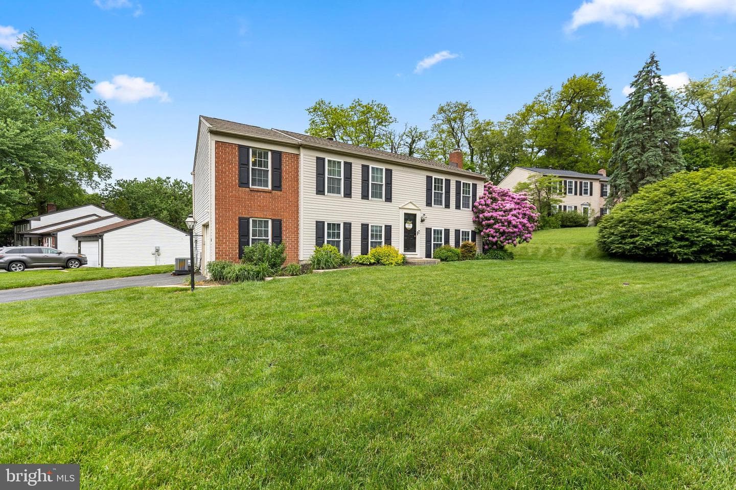 3339 Pin Oak Circle photo 3