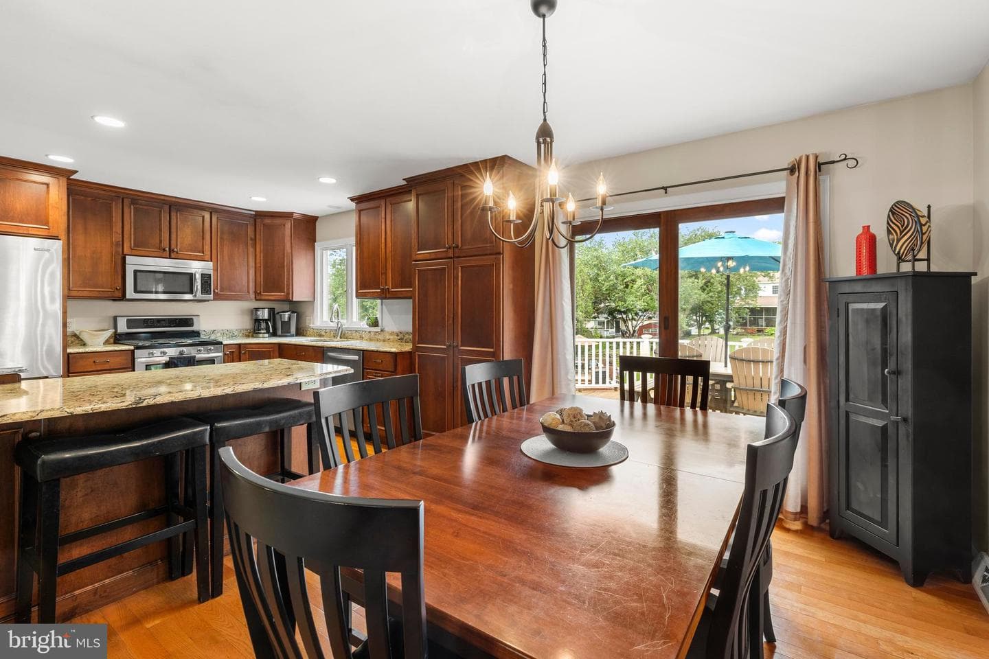 3339 Pin Oak Circle photo 8