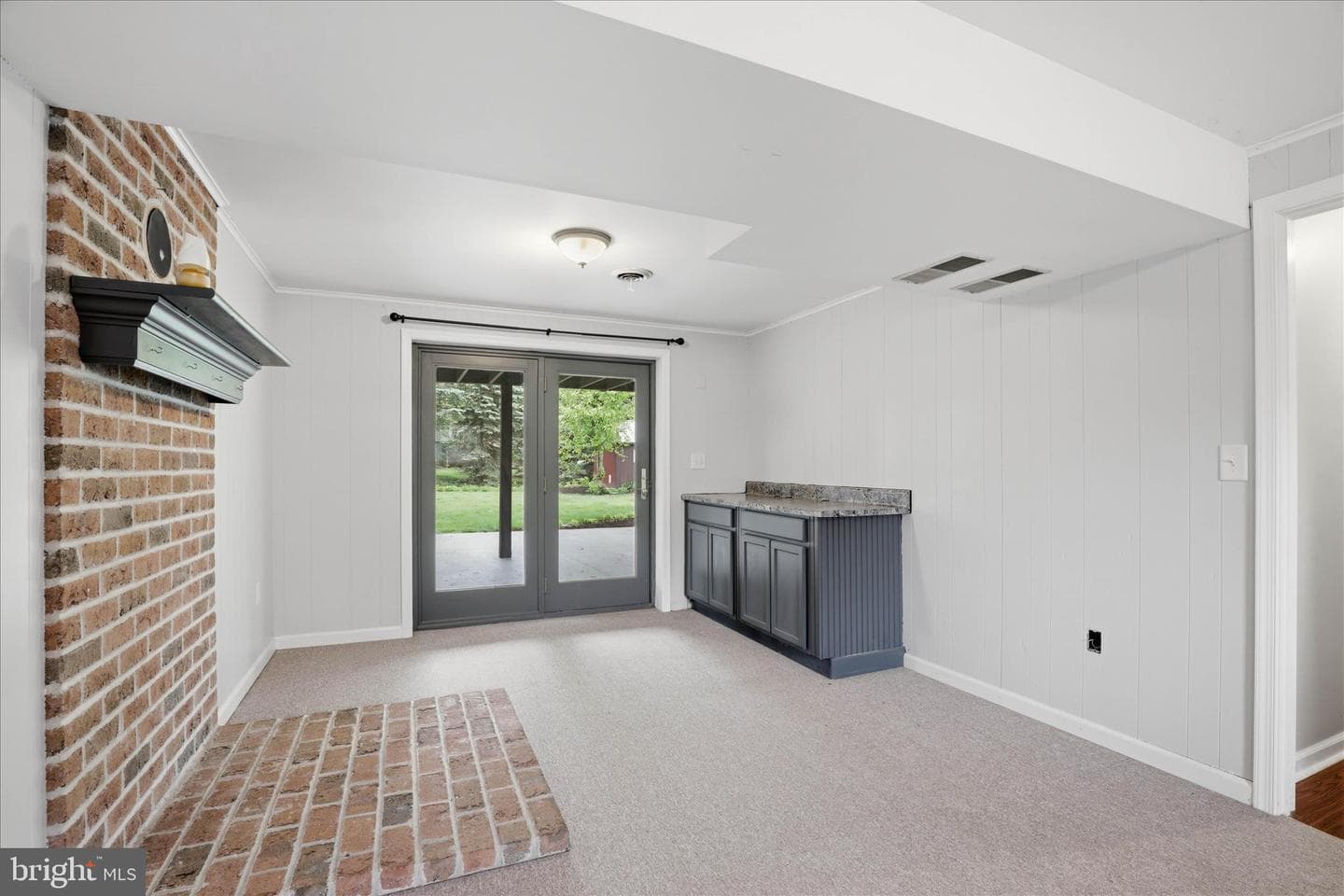 42 Pinewood Avenue photo 23
