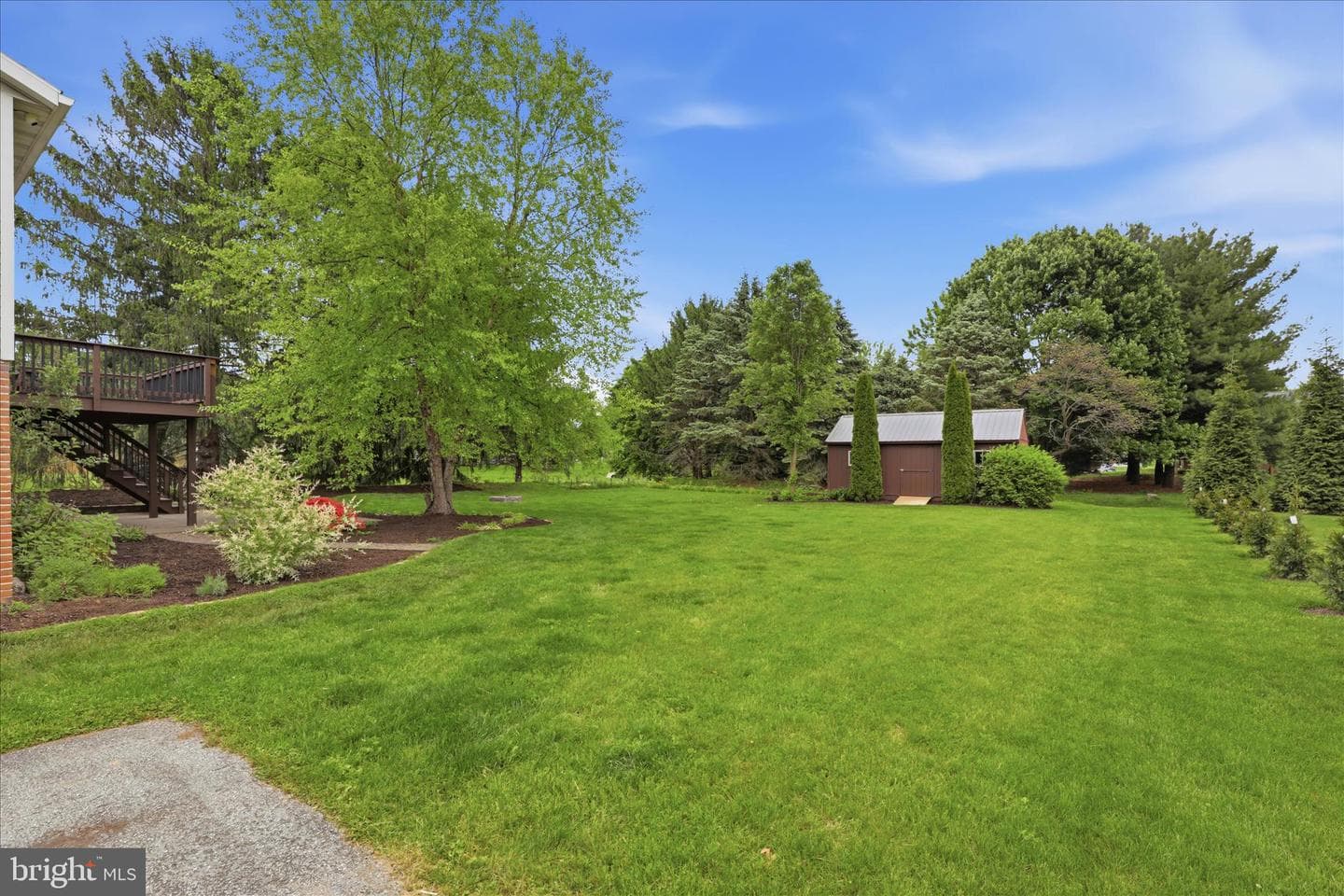42 Pinewood Avenue photo 30