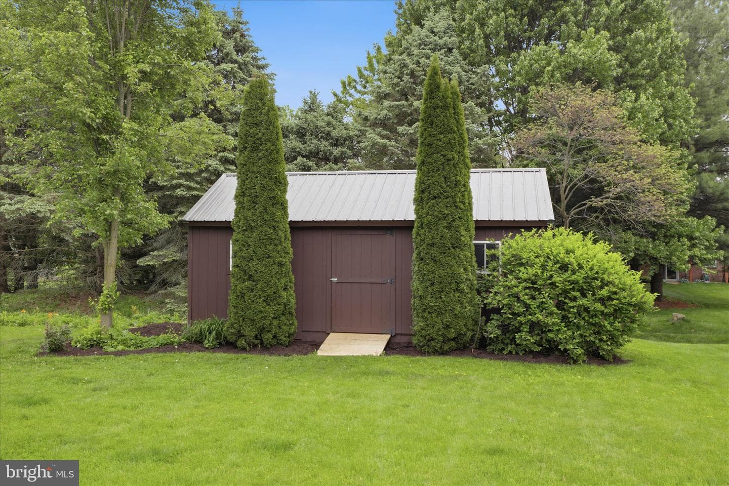 42 Pinewood Avenue photo 40