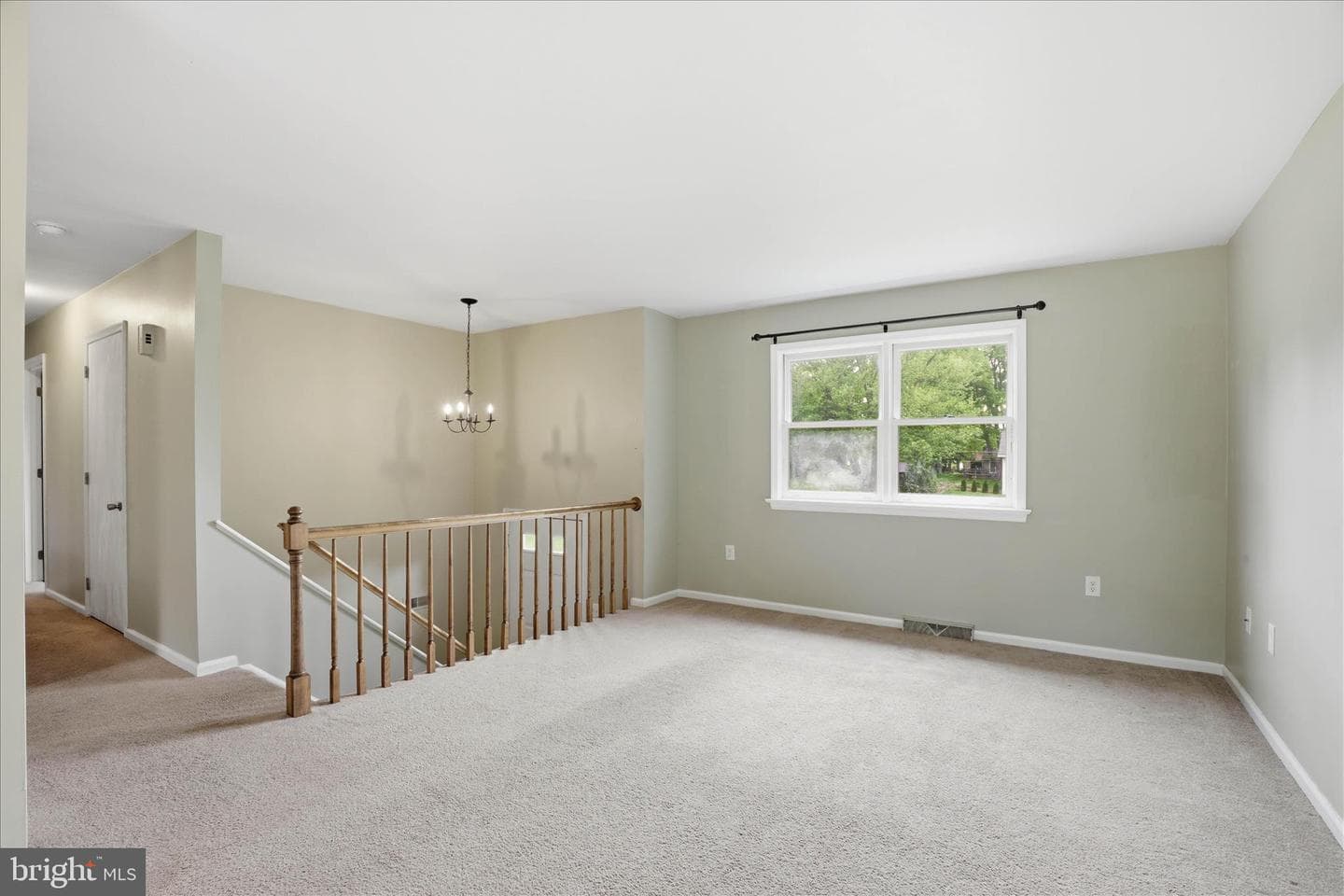 42 Pinewood Avenue photo 6