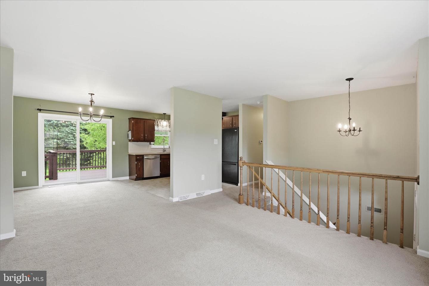 42 Pinewood Avenue photo 7