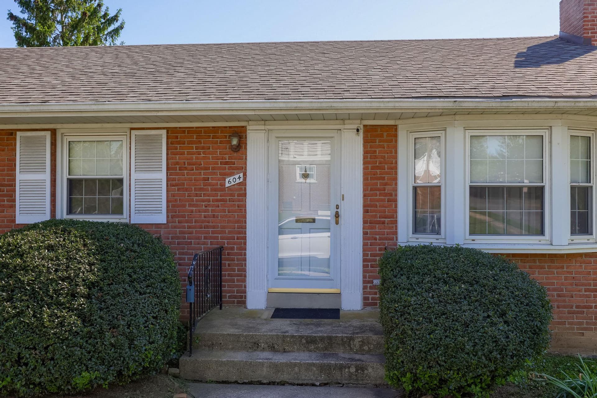 604 S Pearl Street photo 4