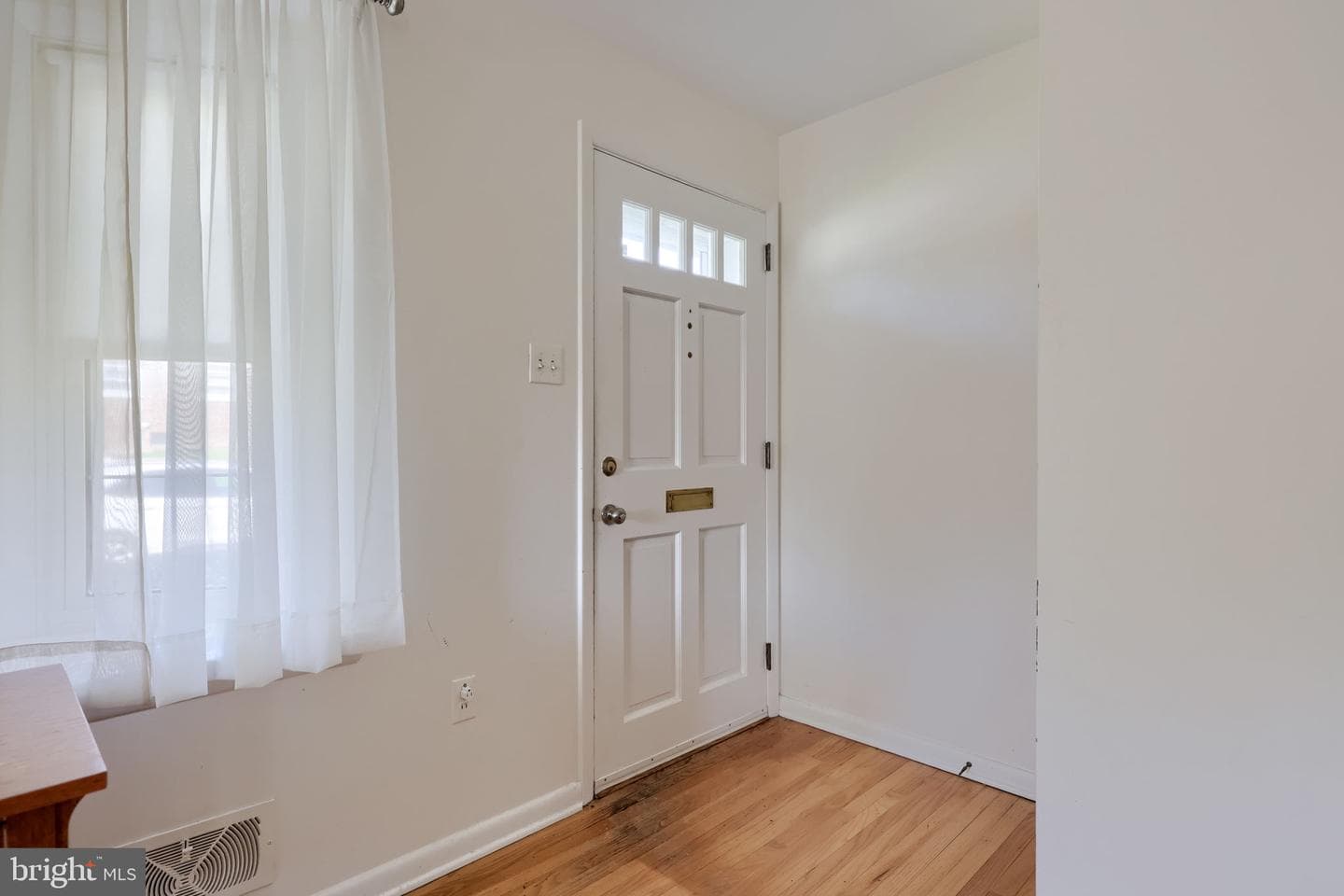 604 S Pearl Street photo 8