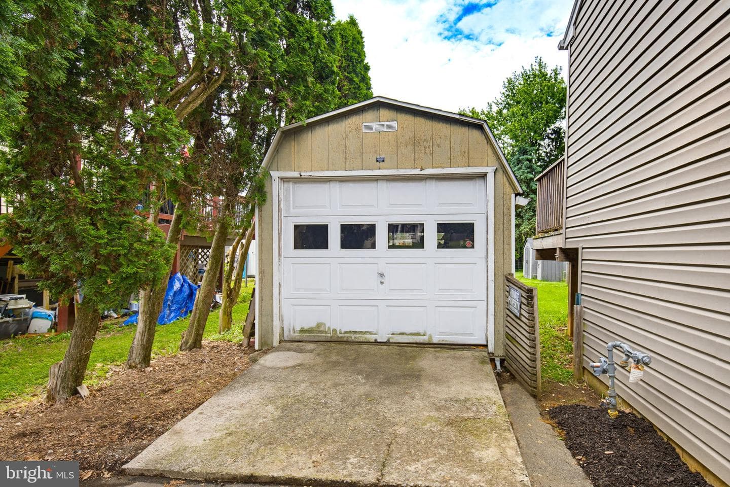 94 Petersburg Road photo 39