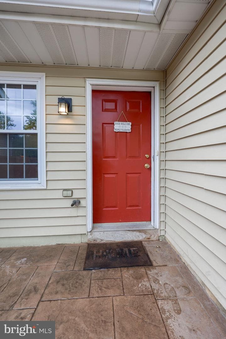 117 Treetops Drive photo 2