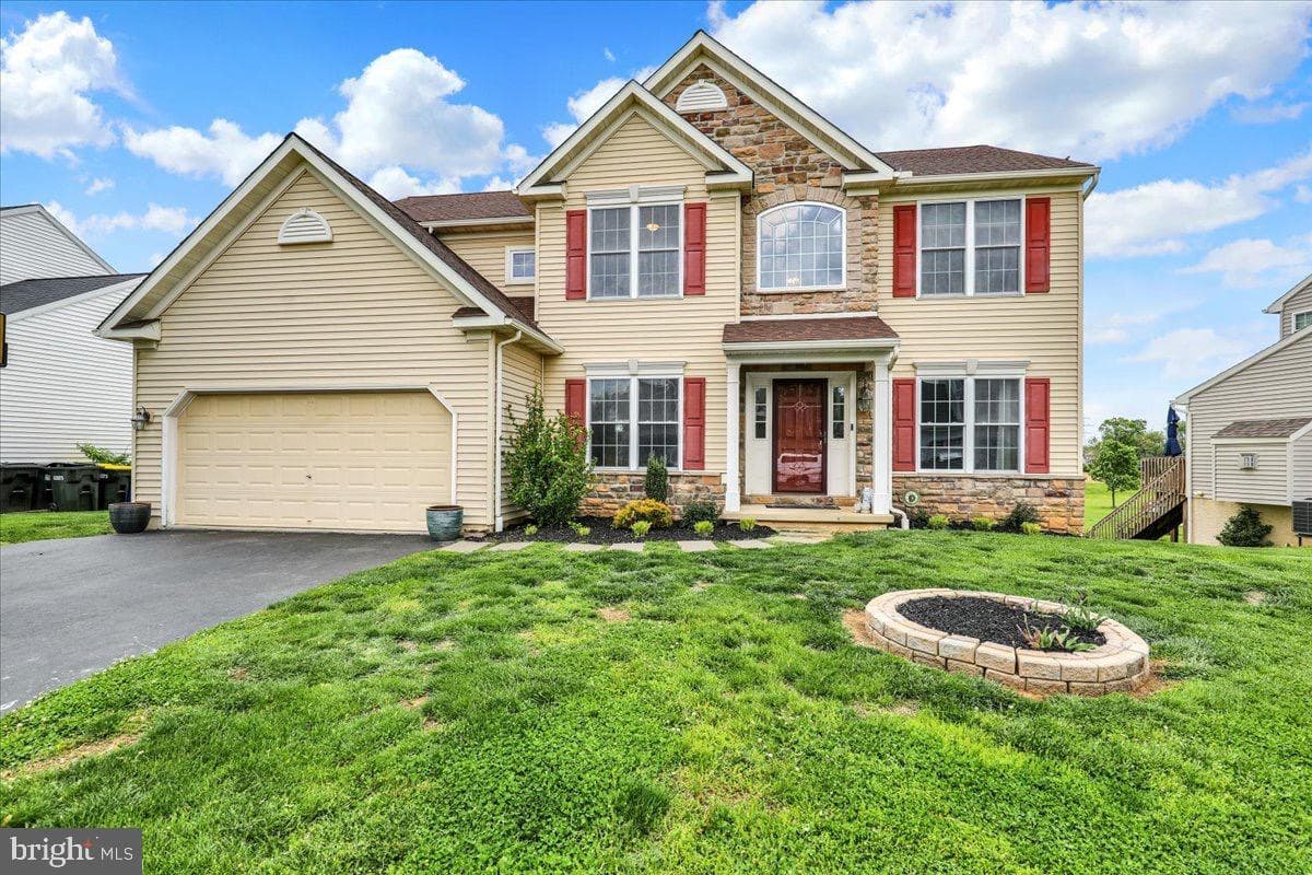 45 Tyler Drive photo 2