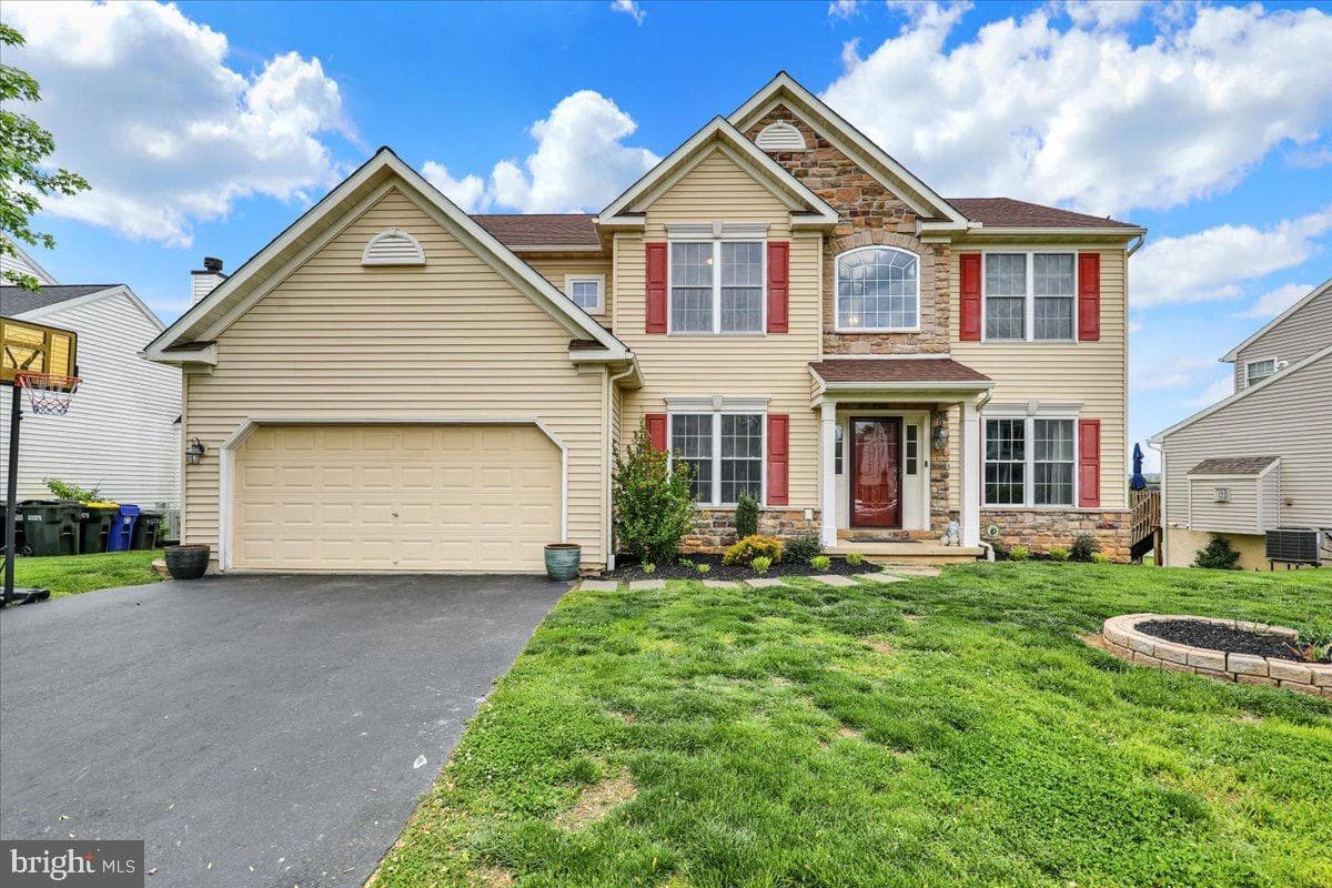 45 Tyler Drive photo 3
