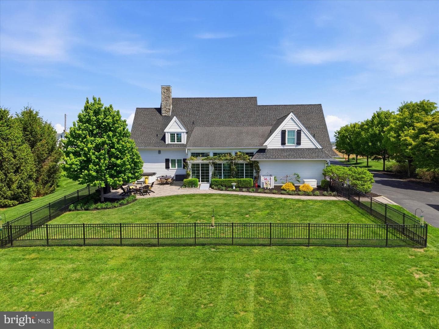 640 Snyder Road photo 37