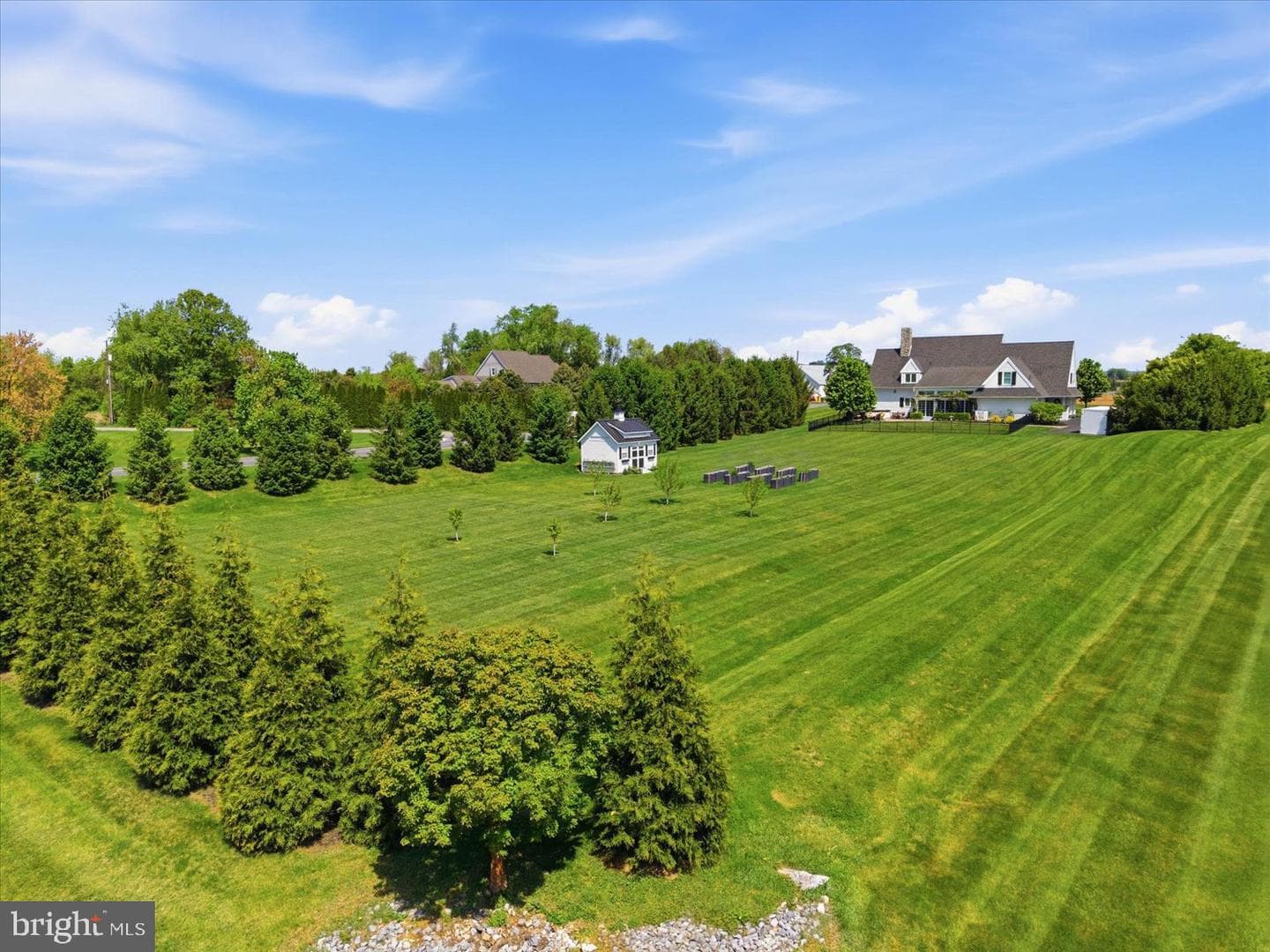 640 Snyder Road photo 38