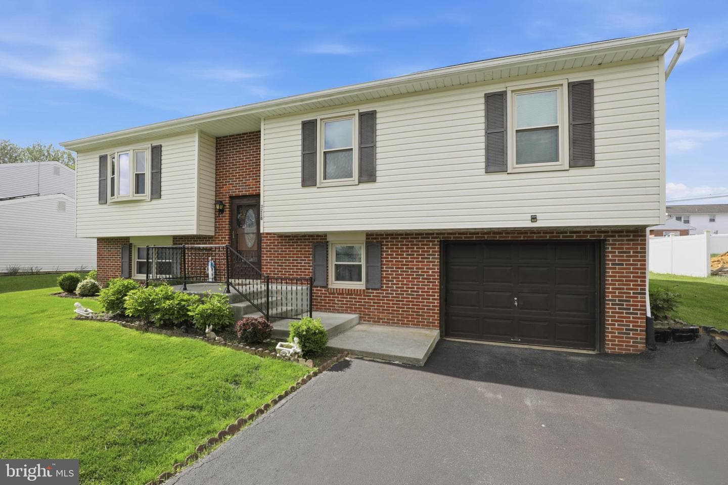 3218 Caroline Drive photo 4