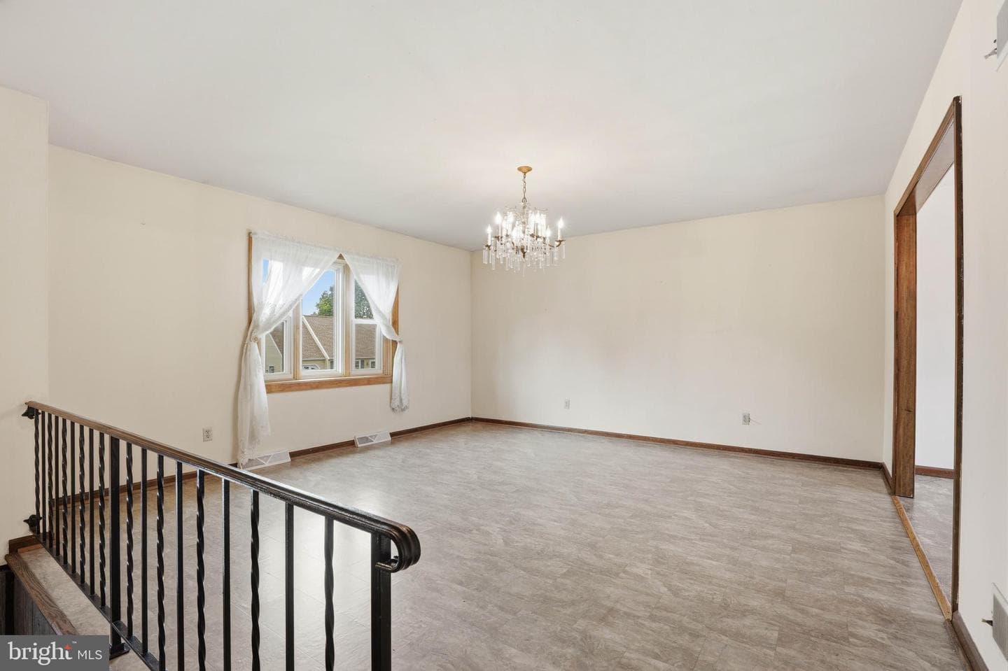 3218 Caroline Drive photo 7