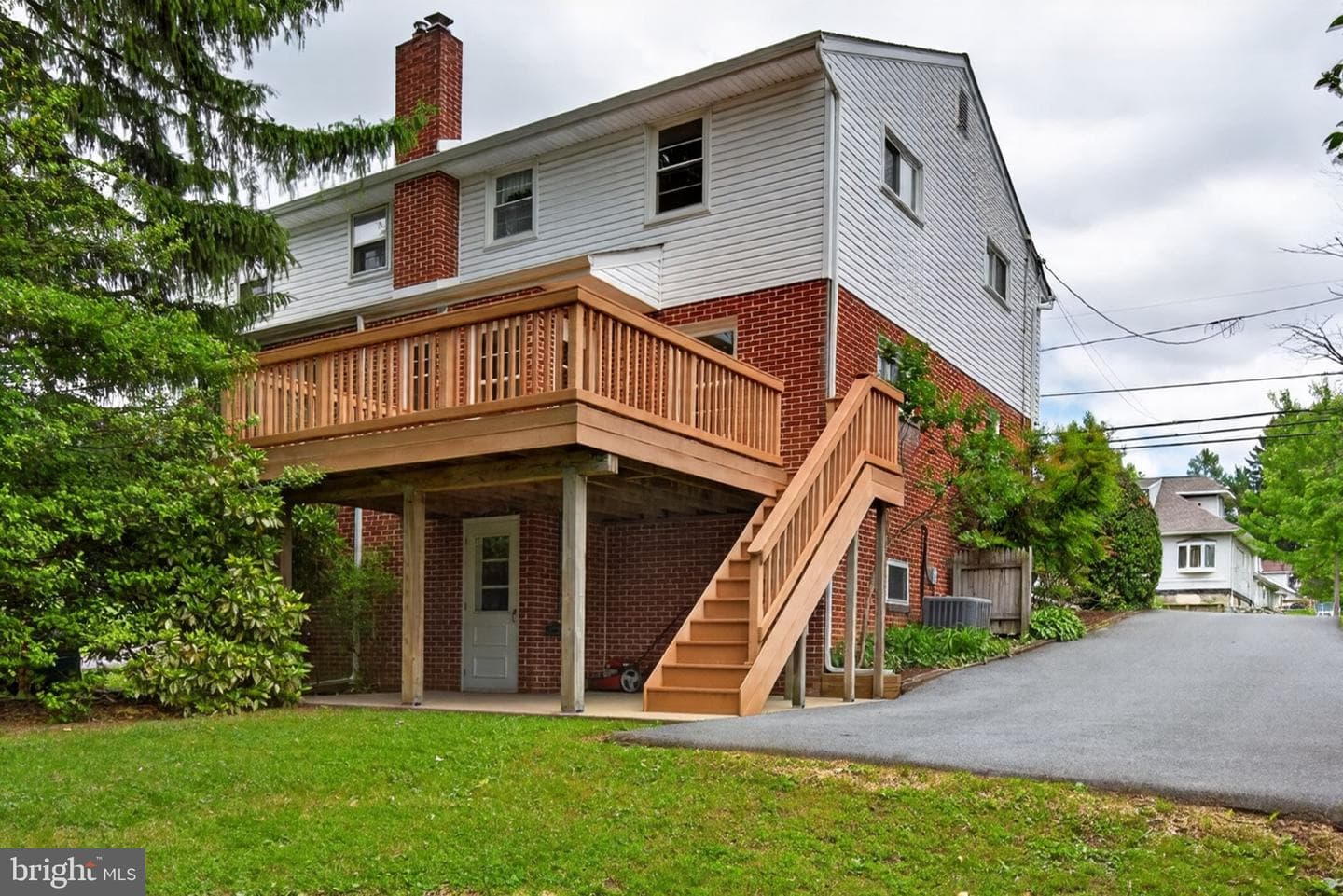 1638 Temple Avenue photo 36