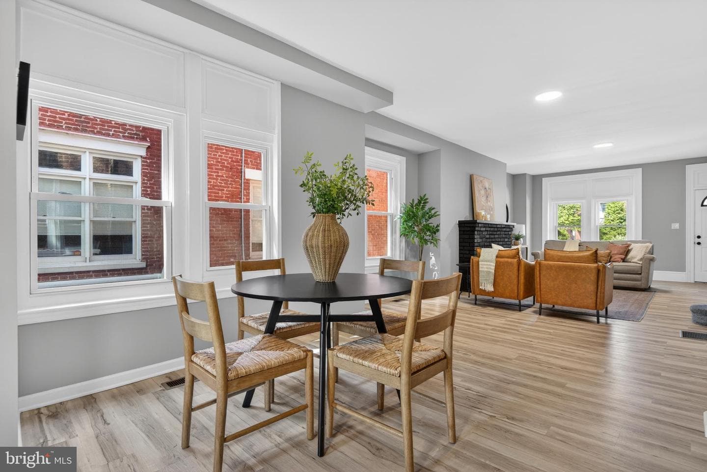 435 S West End Avenue photo 11