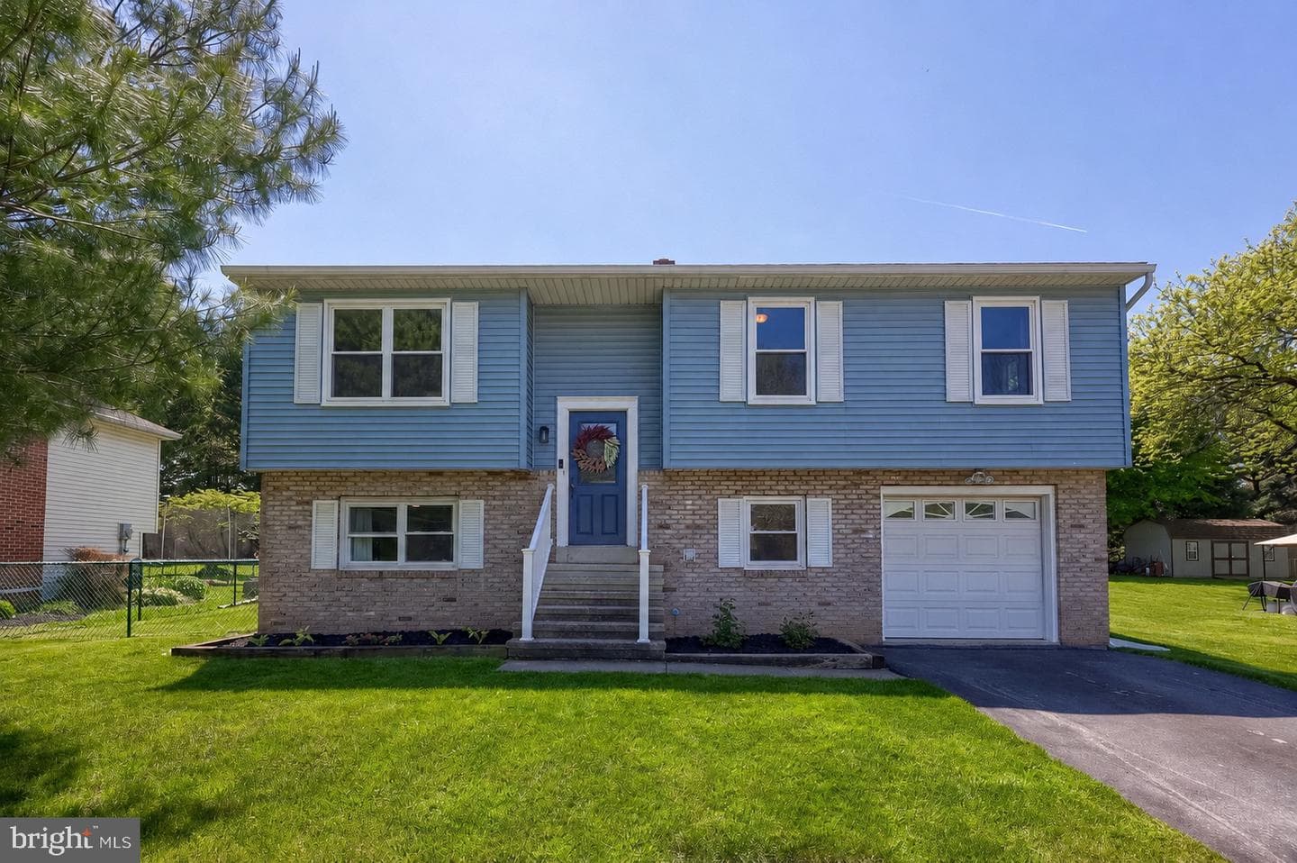 512 Wallingford Road photo 1