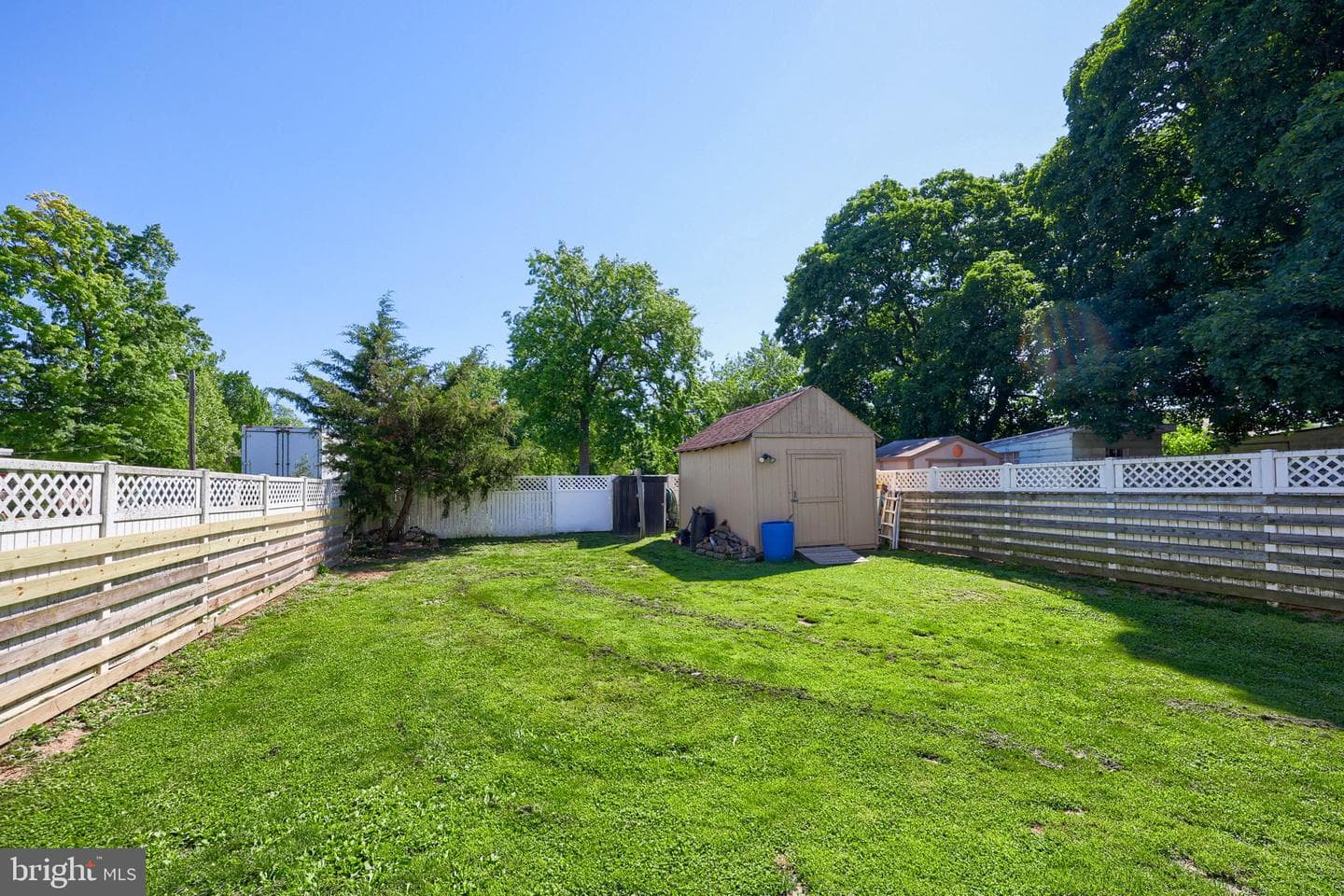 153 S Wolf Street photo 24