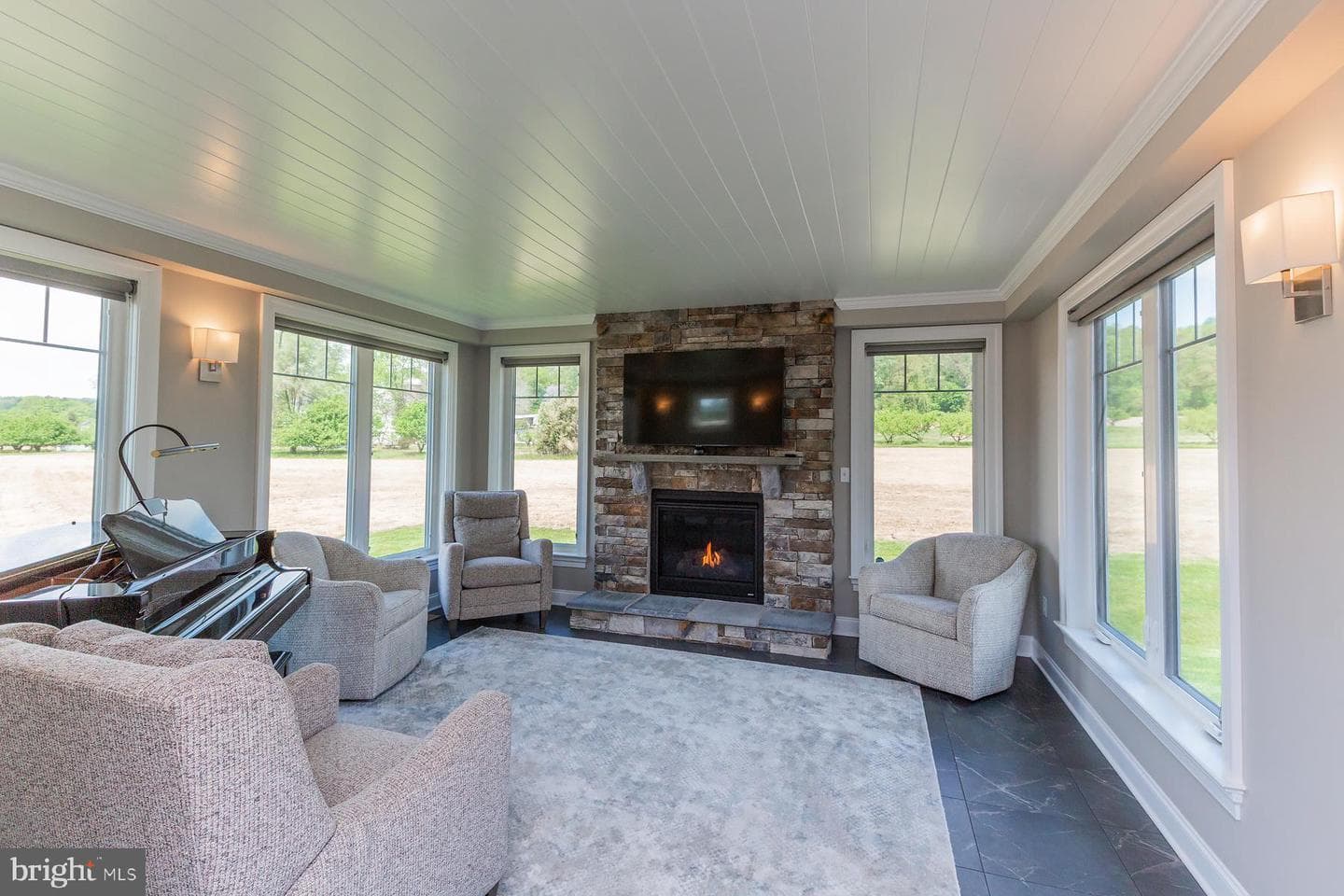 425 E Delp Road photo 46