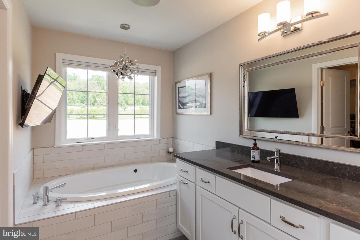 425 E Delp Road photo 62