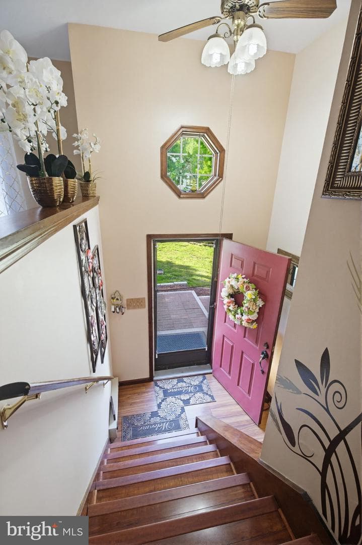2637 Hemlock Drive photo 5