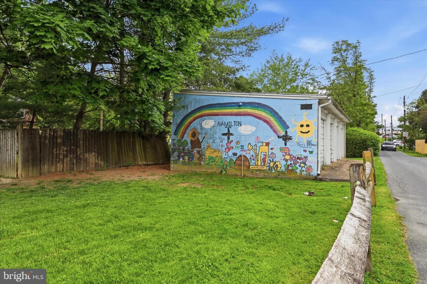 1230 Elm Avenue photo 27