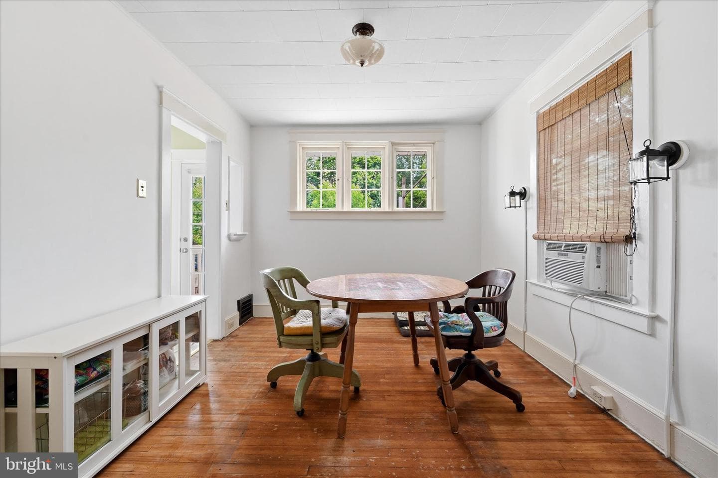 1230 Elm Avenue photo 7