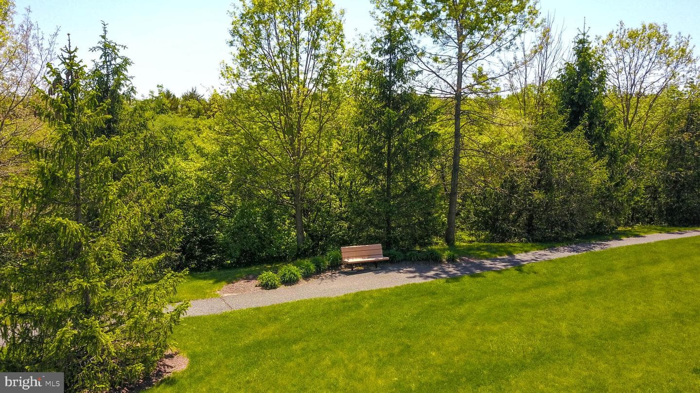 37 Grouse Drive photo 3
