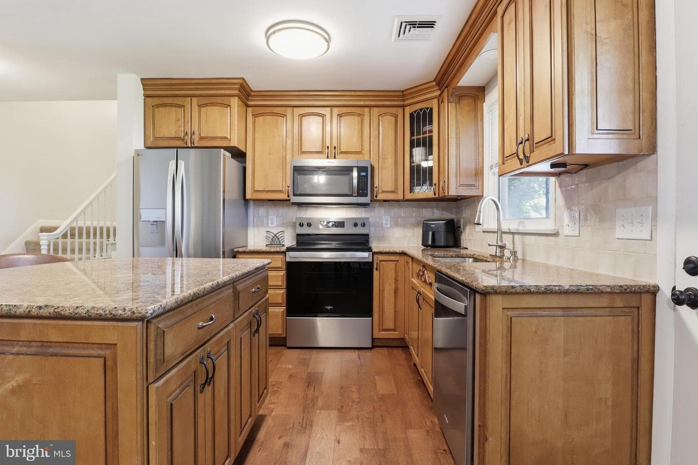 664 Shultz Road photo 12