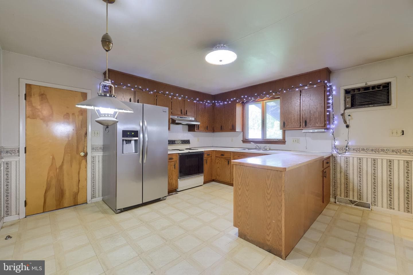 188 N Hazel Street photo 14