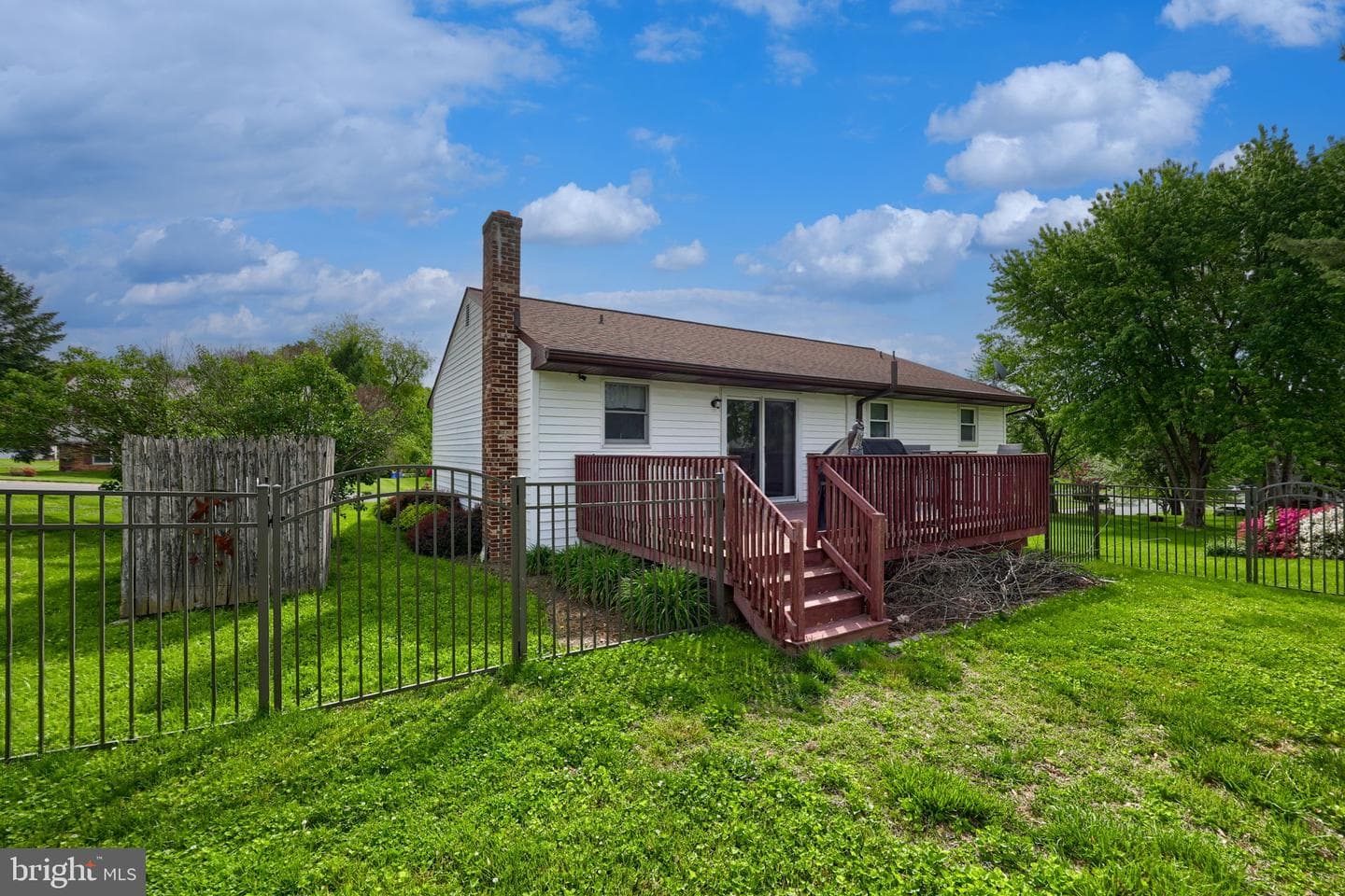 340 Curby Drive photo 25