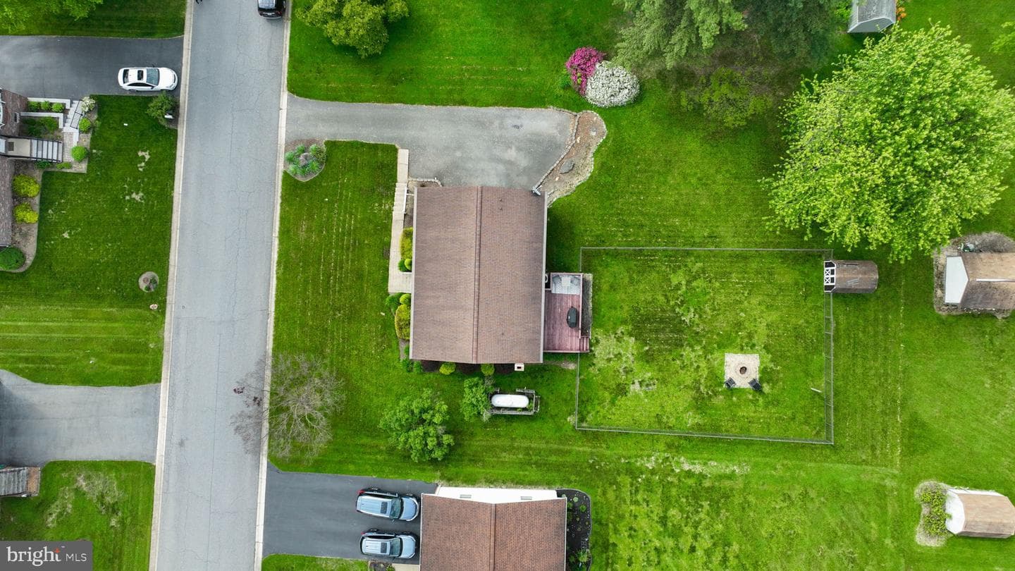 340 Curby Drive photo 36
