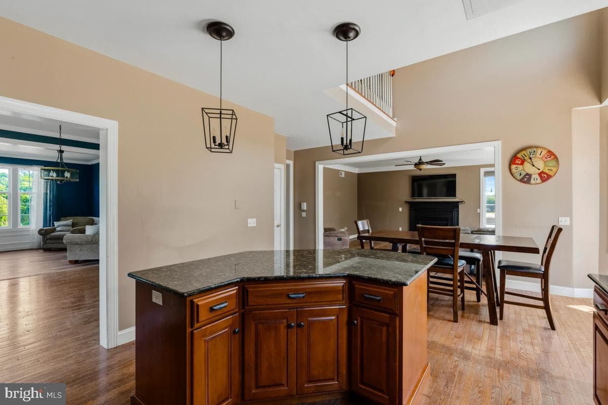 1195 Mount Airy Road photo 14
