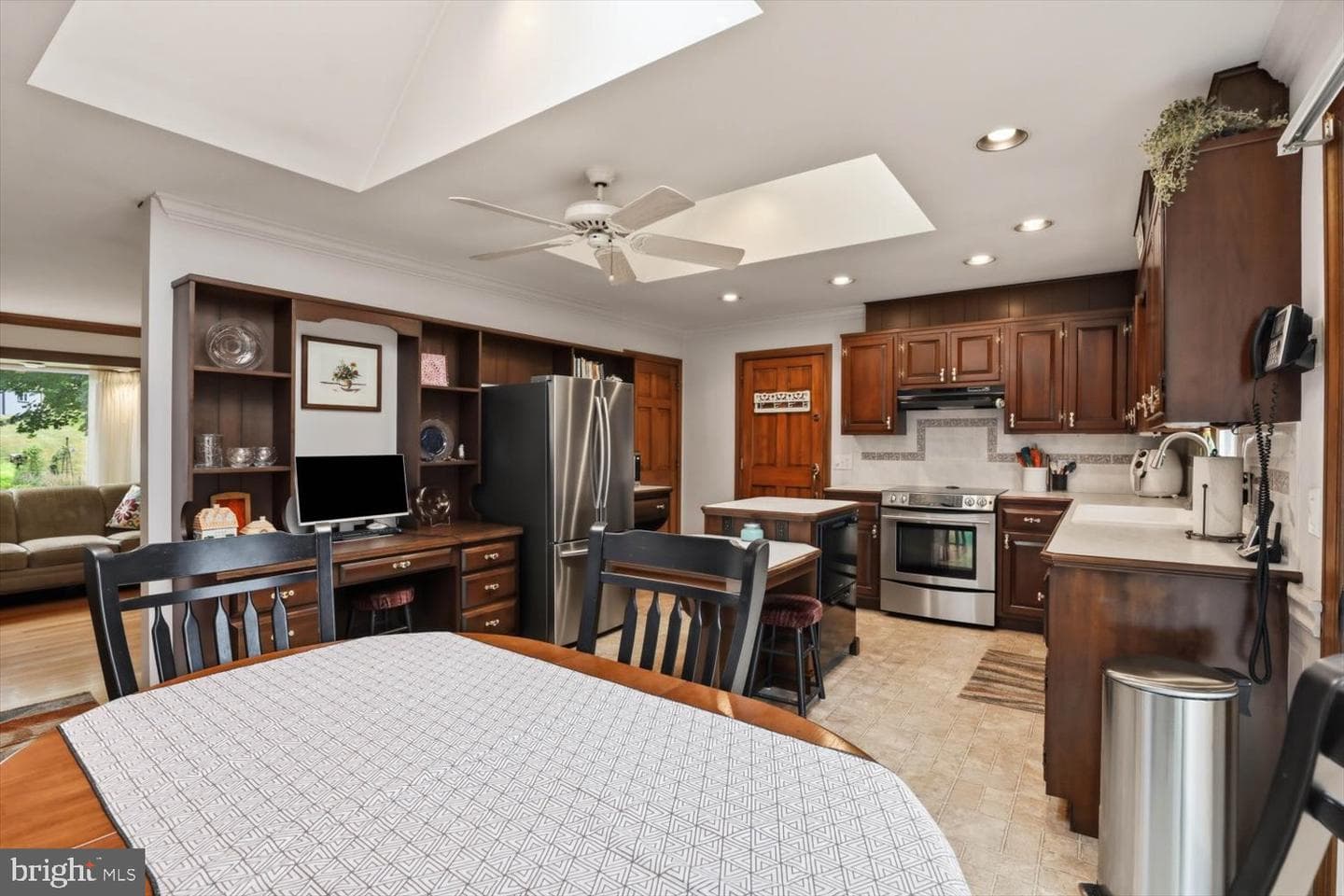 324 Southview Drive photo 10