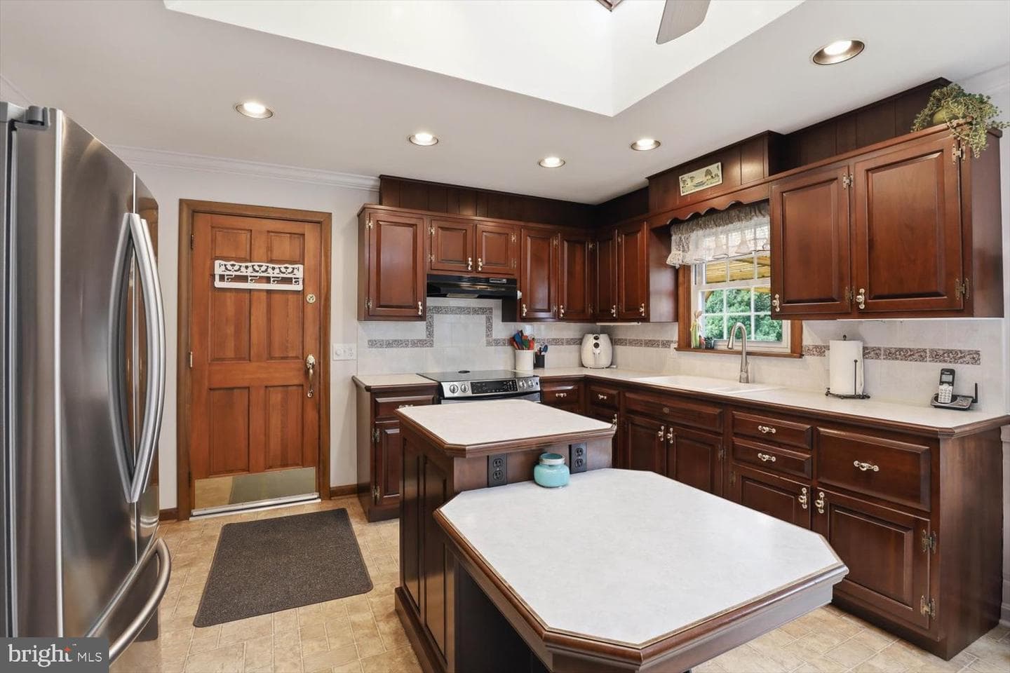 324 Southview Drive photo 11