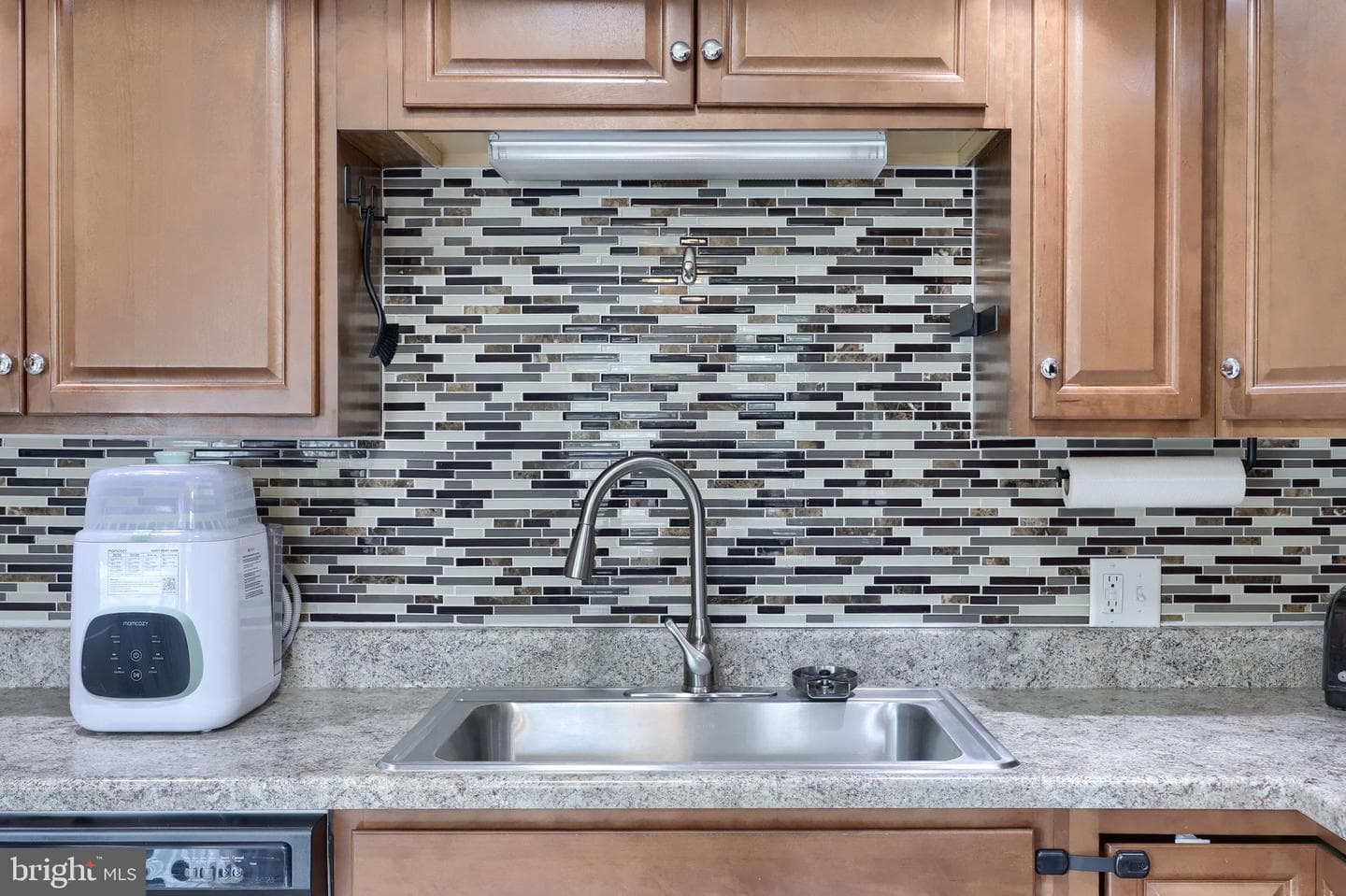 1074 Hearthstone Road photo 14