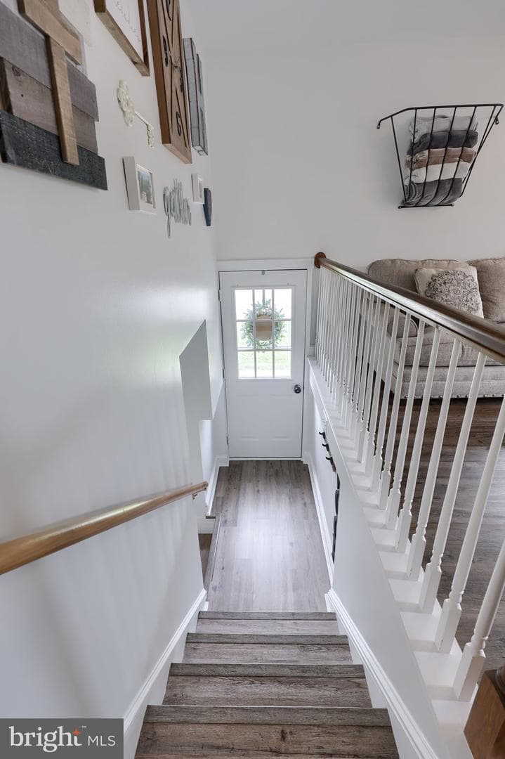 1074 Hearthstone Road photo 19