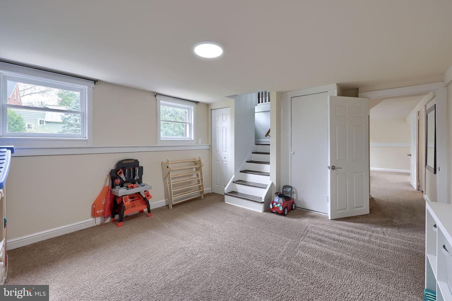 1074 Hearthstone Road photo 26