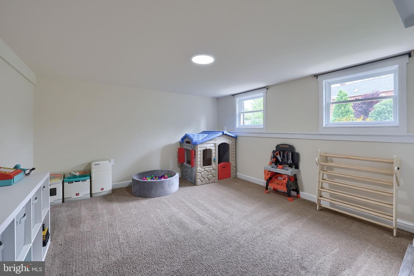 1074 Hearthstone Road photo 27