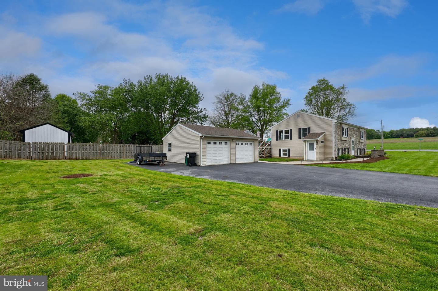 1074 Hearthstone Road photo 31
