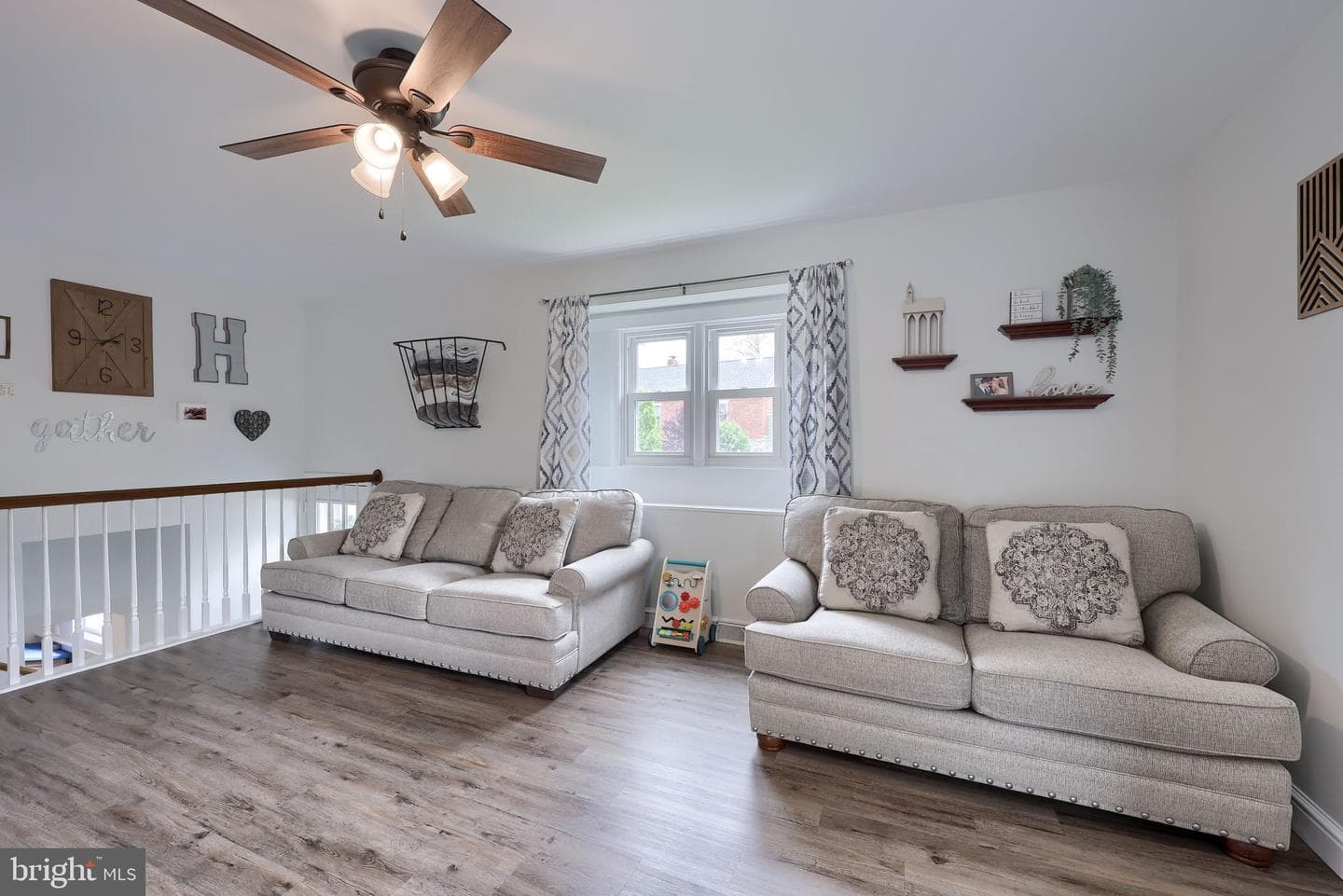 1074 Hearthstone Road photo 6