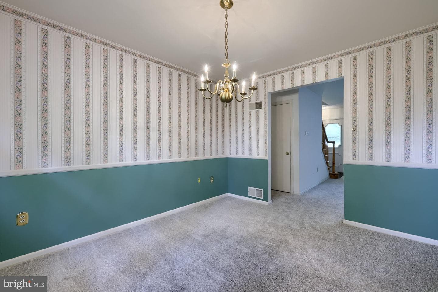 426 Spencer Avenue photo 11