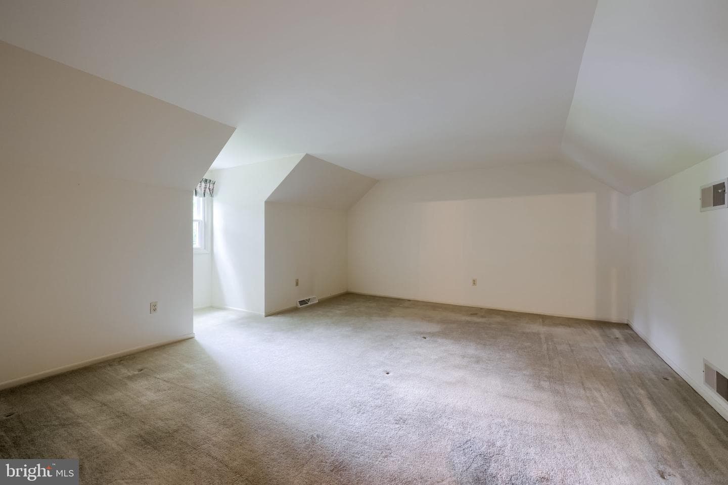 426 Spencer Avenue photo 23