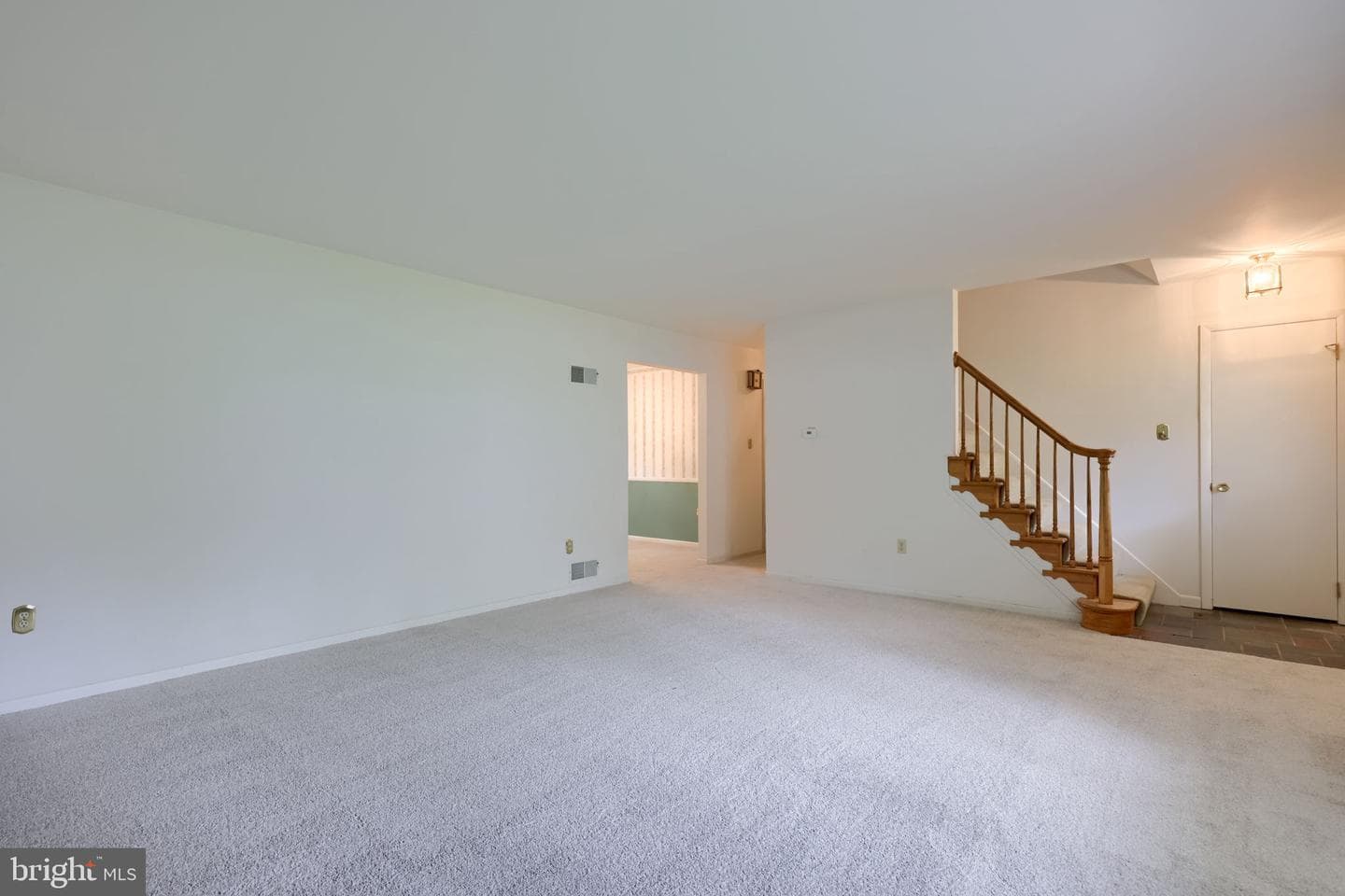 426 Spencer Avenue photo 5