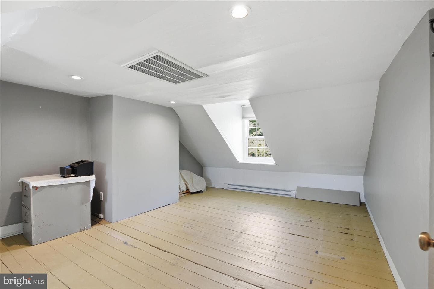 119 S Duke Street photo 37