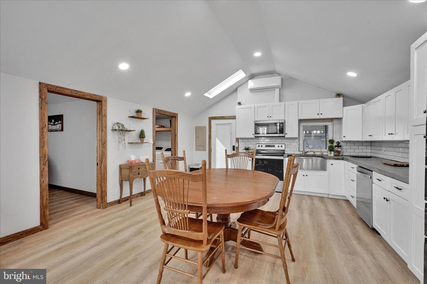 3 Greenlawn Drive photo 12