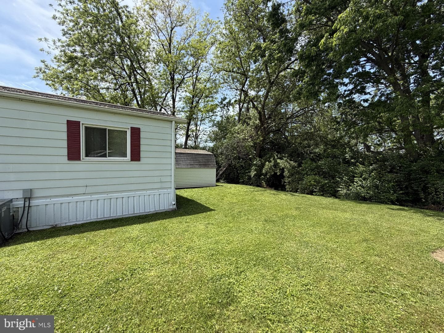 27 Ridgewood Manor photo 8
