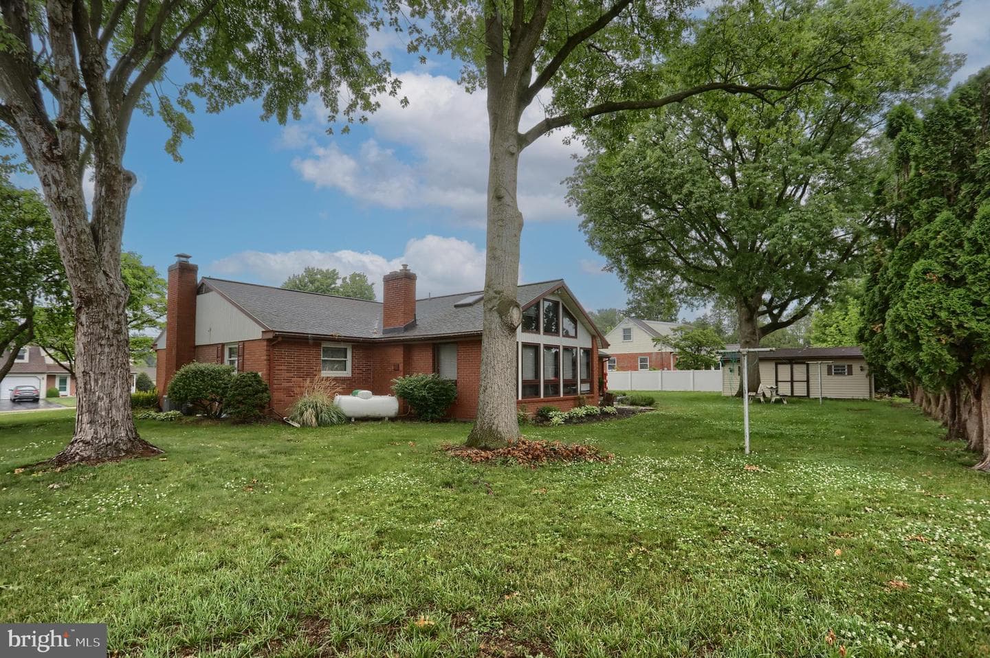 2040 Miller Road photo 20