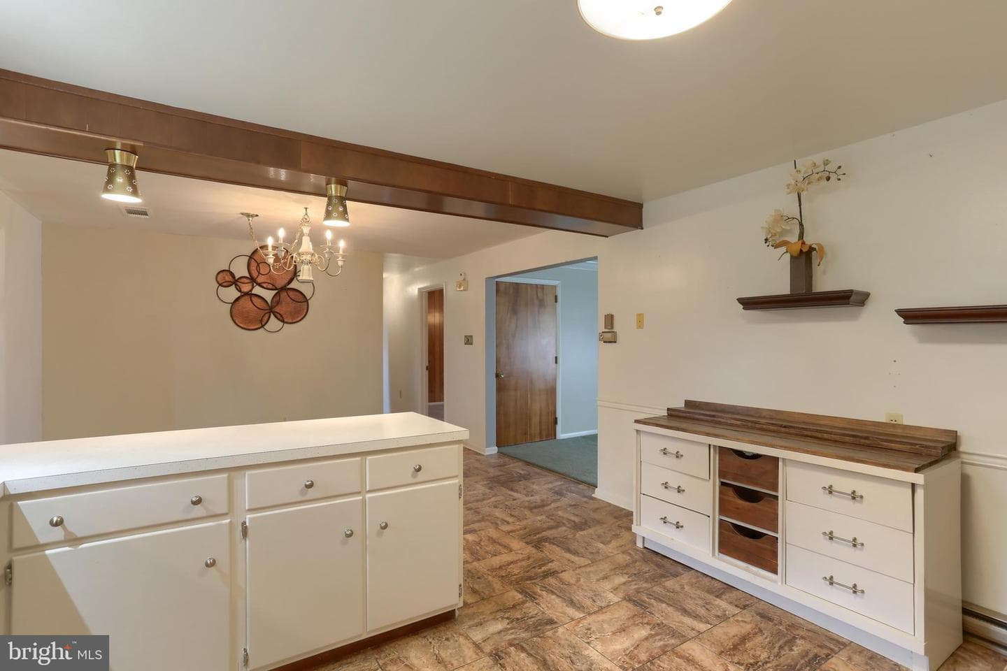 2040 Miller Road photo 30