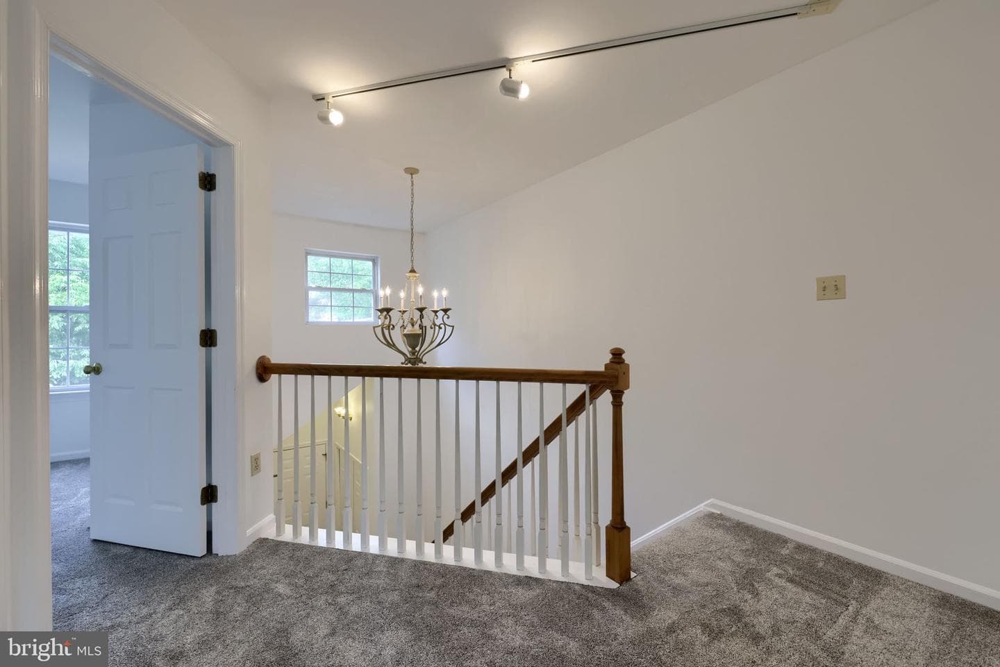805 Tanglegate Place photo 14